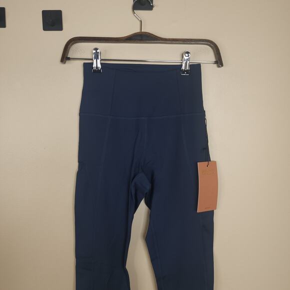 Girlfriend Collective Compressive High-Rise Legging in Midnight Size XS - Picture 2 of 7